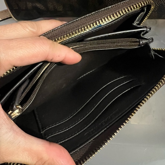 MK Speedy Leather Monogram Bag with Charm PLUS a matching leather wallet - Picture 4 of 13